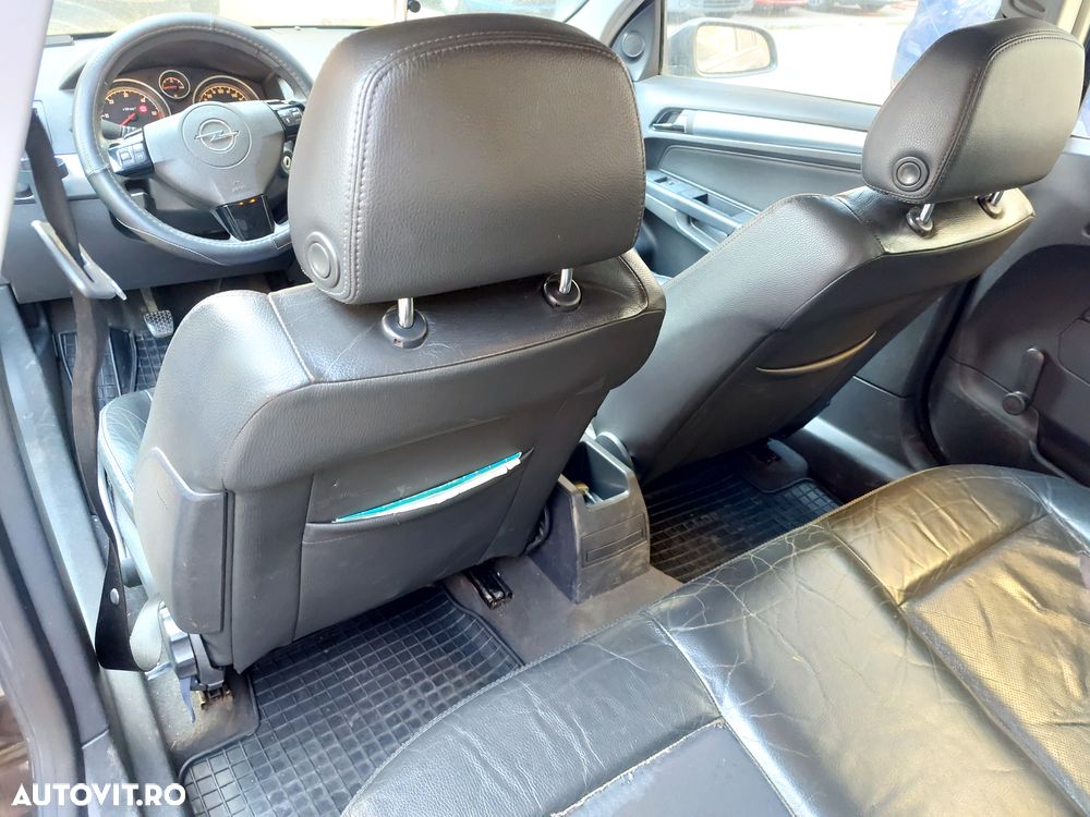 Opel Astra 1.9 CDTI Edition - 4