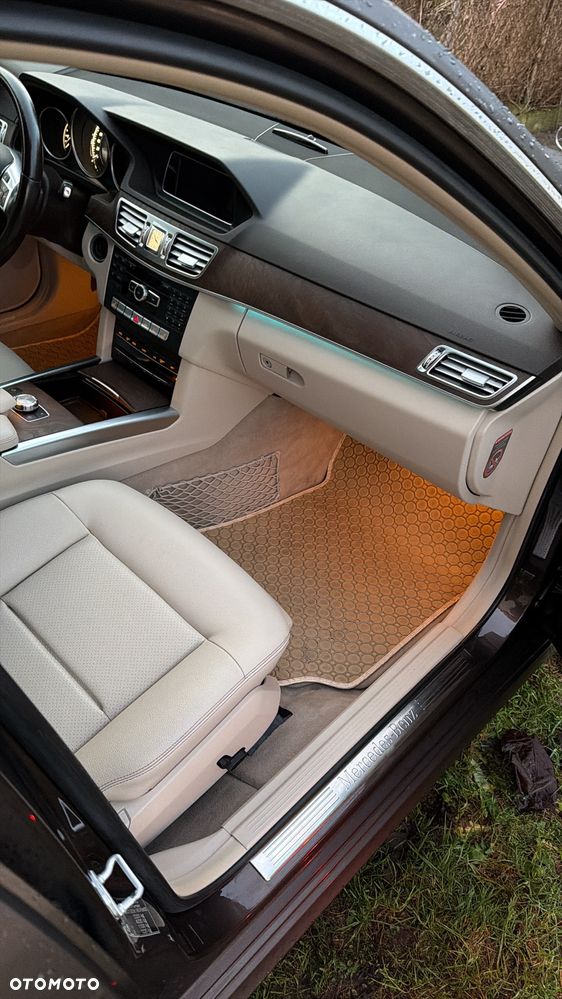 Mercedes-Benz Klasa E 200 BlueTEC 7G-TRONIC Edition - 11