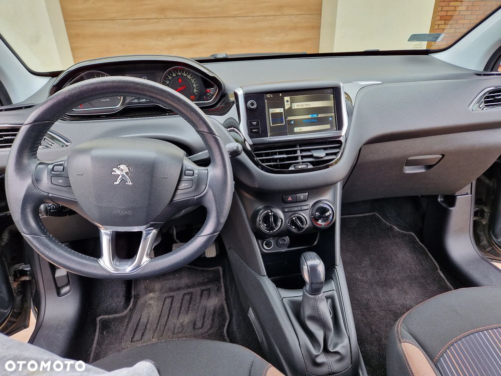 Peugeot 208 PureTech 82 Urban Move - 8