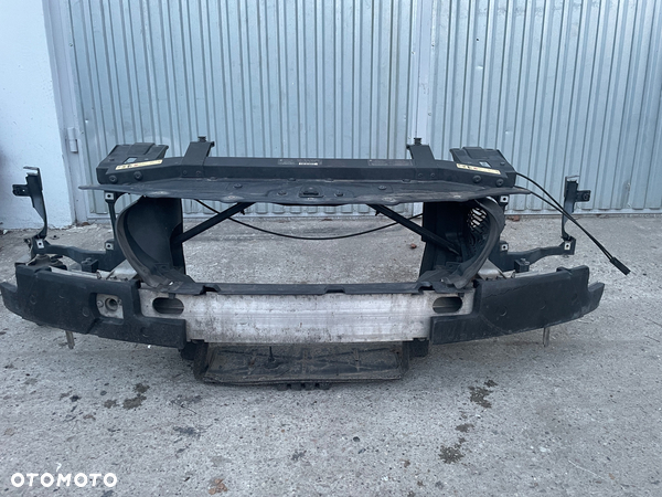 Bmw 650i Pas przedni kompletny z demontażu