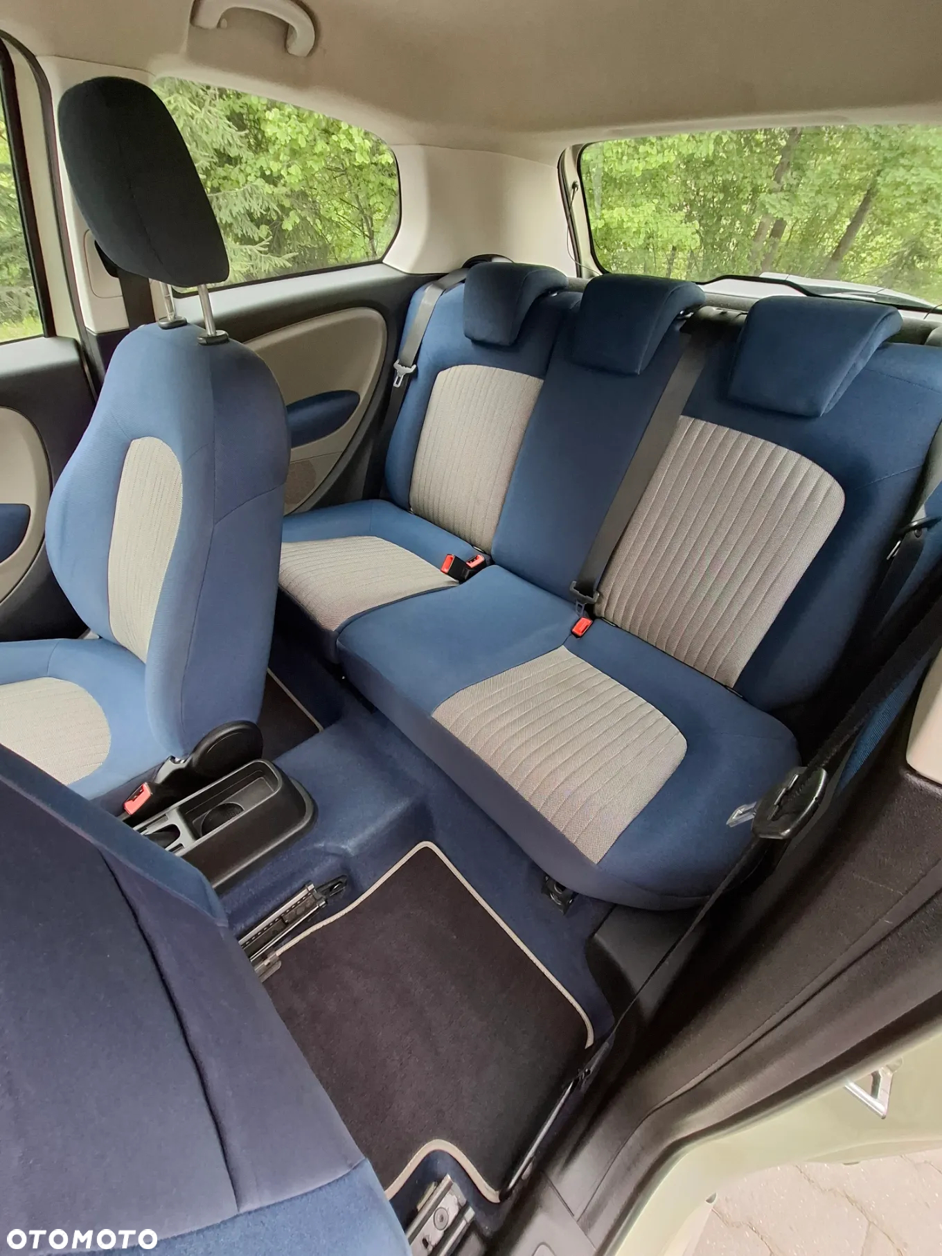 Fiat Grande Punto - 9