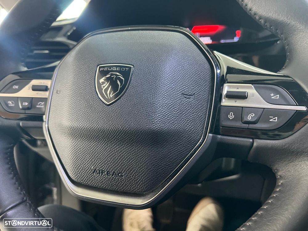 Peugeot 308 SW 1.2 PureTech Allure - 17