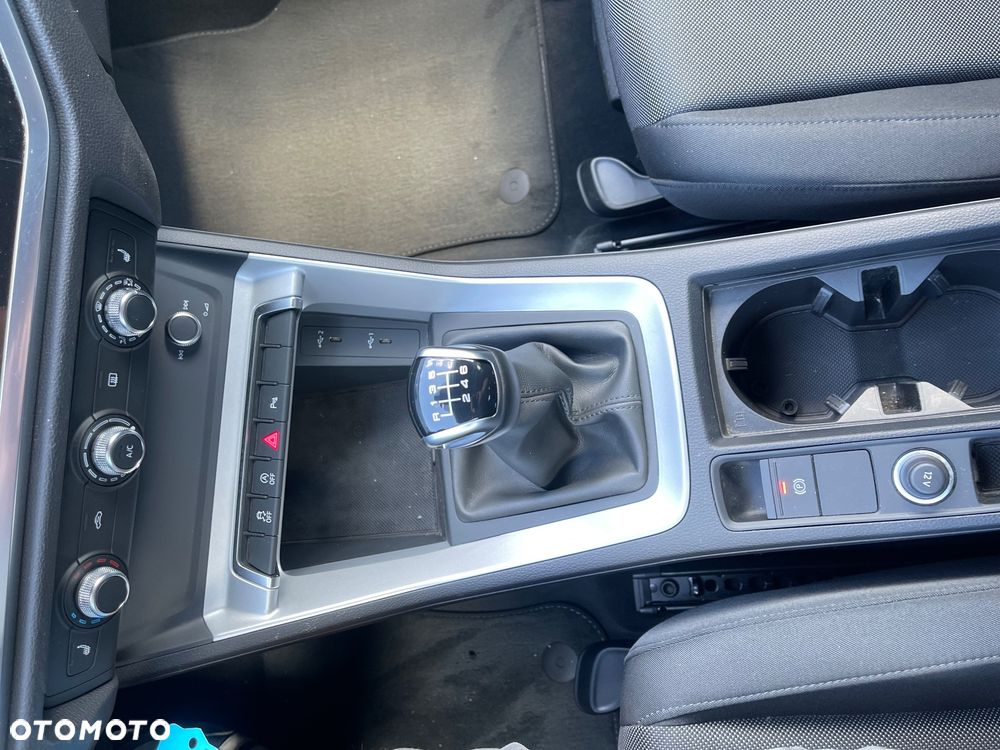 Audi Q3 - 18
