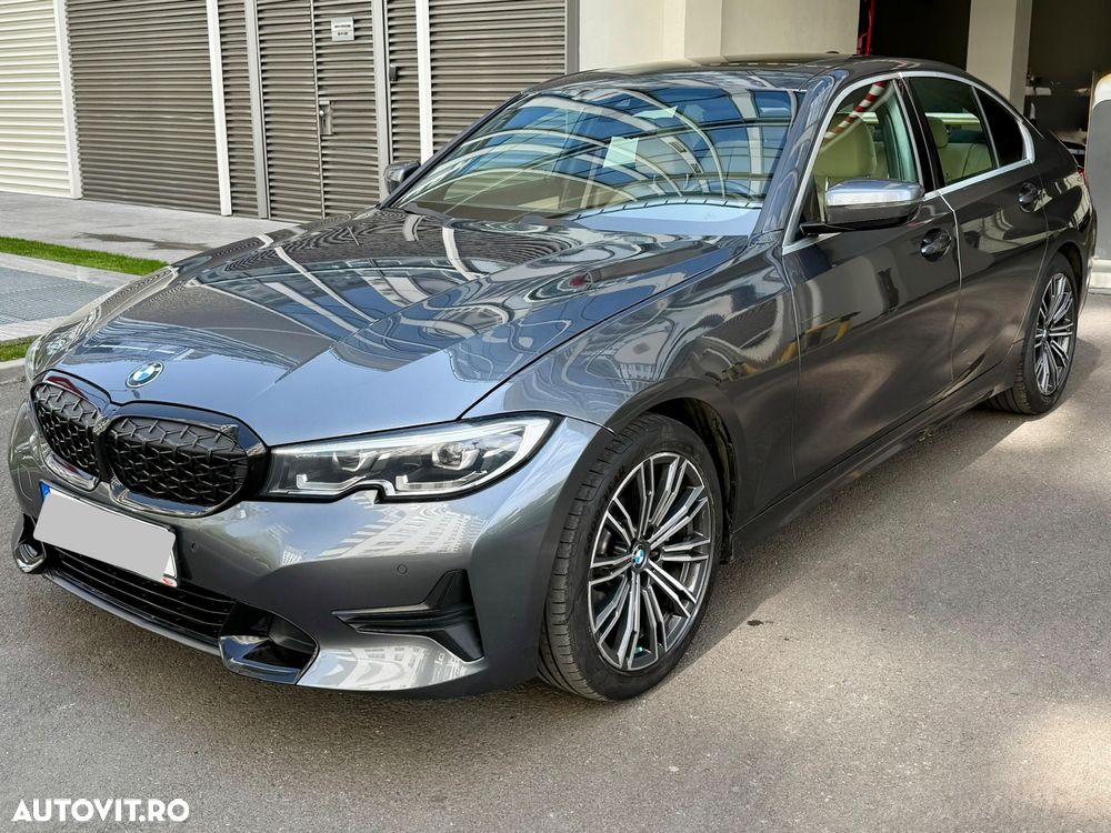 BMW Seria 3 330i Aut. Advantage - 1
