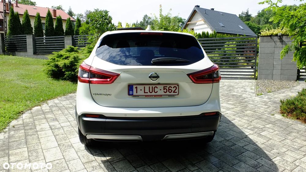 Nissan Qashqai 1.2 DIG-T N-Connecta EU6 - 10