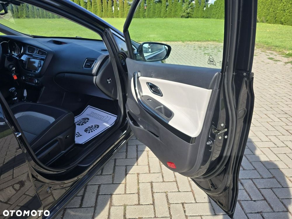 Kia Ceed - 24