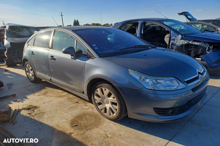 Far dreapta Citroen C4 1 [2004 - 2008] Hatchback 5-usi 1.6 HDi MT (10 - 5