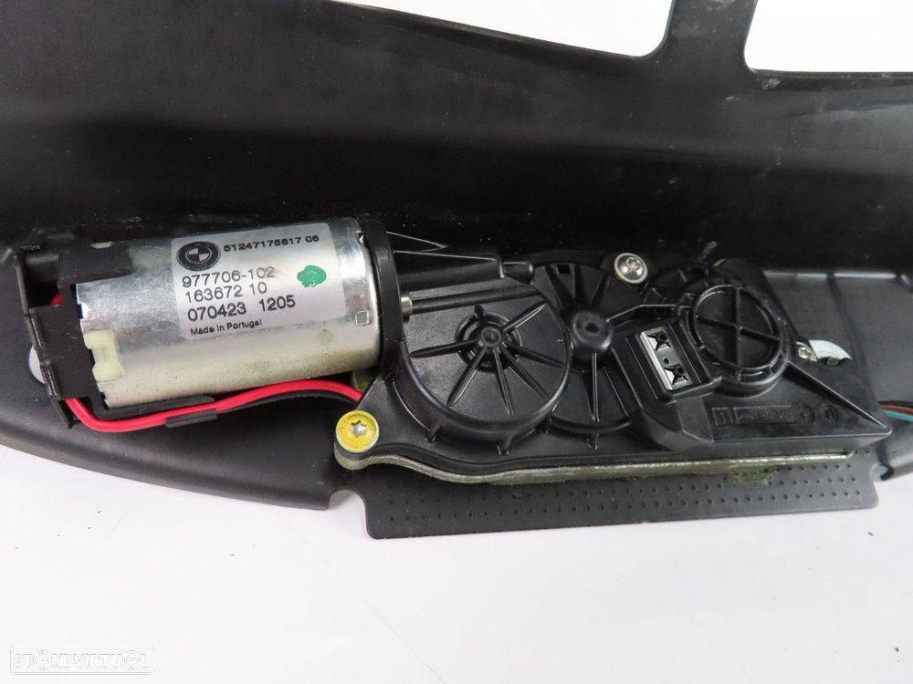 Fecho da mala Inferior/Central Usado / Original BMW X5 (E70) 51247233909 / 71758... - 4