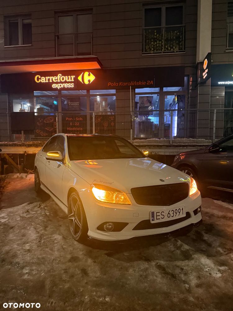 Mercedes-Benz Klasa C 300 Avantgarde 4-Matic - 7
