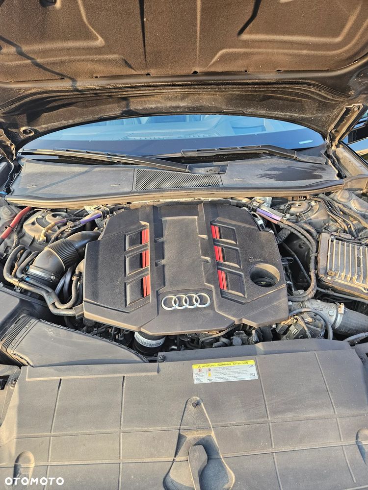 Audi S6 Avant - 18