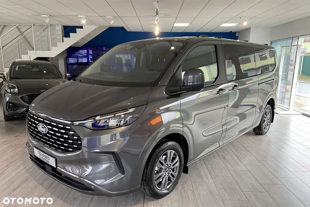 Ford Tourneo Custom - 4