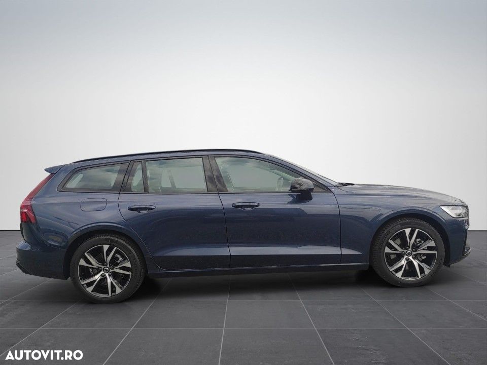 Volvo V60 B4 MHEV AT Plus Dark - 6
