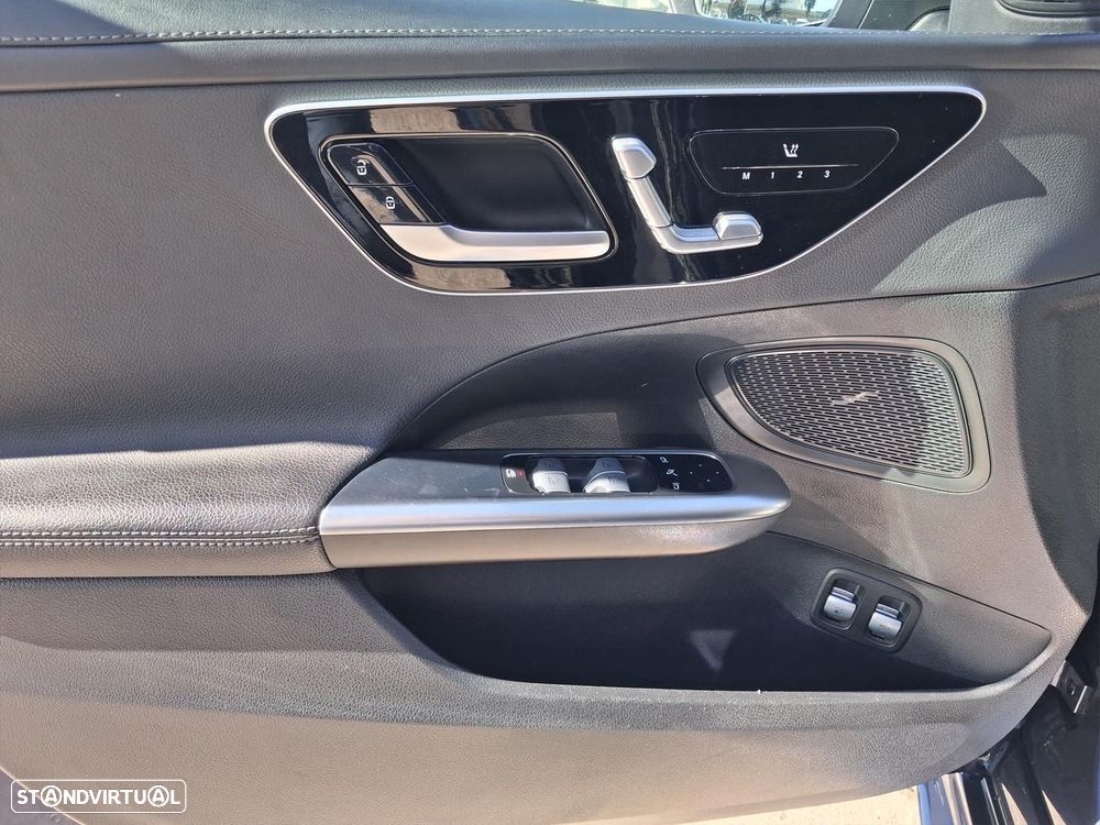 Mercedes-Benz C 300 e AMG Line - 8