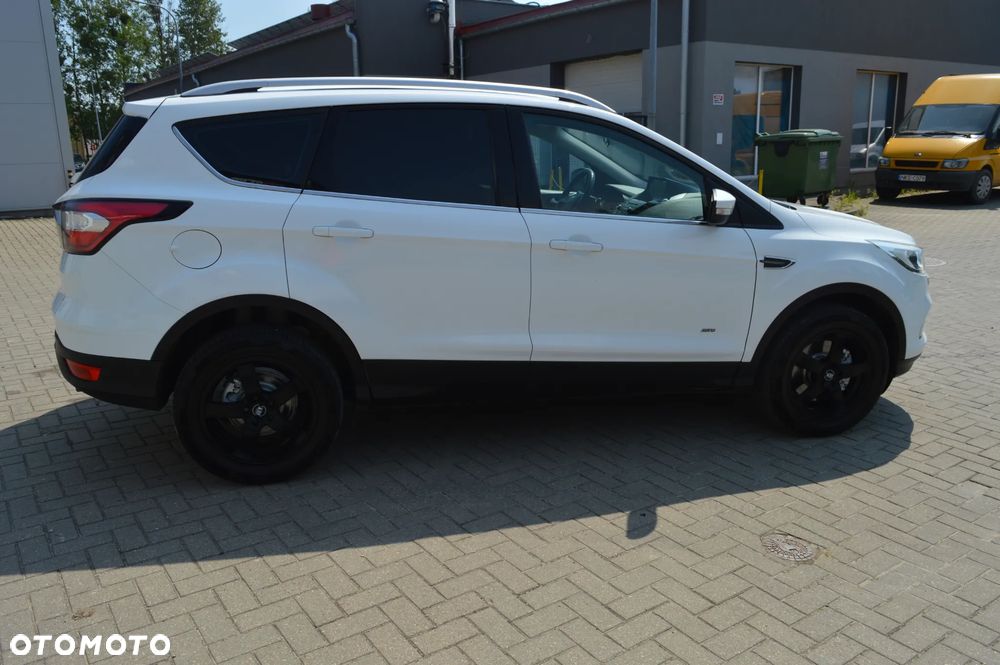 Ford Kuga 2.0 TDCi 4x4 Titanium - 9