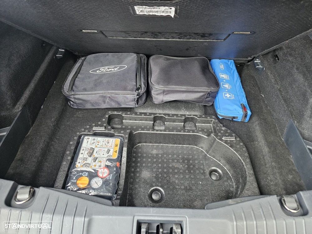 Ford Mustang Mach-E Standard - 37