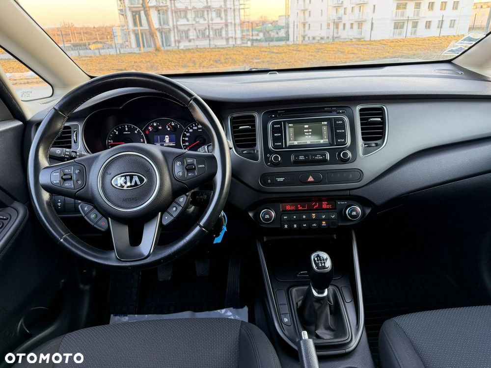 Kia Carens 1.7 CRDi Vision - 20