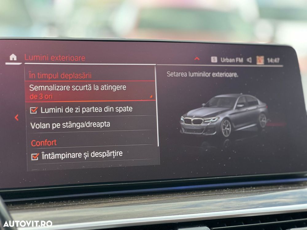 BMW Seria 5 530i AT MHEV - 29