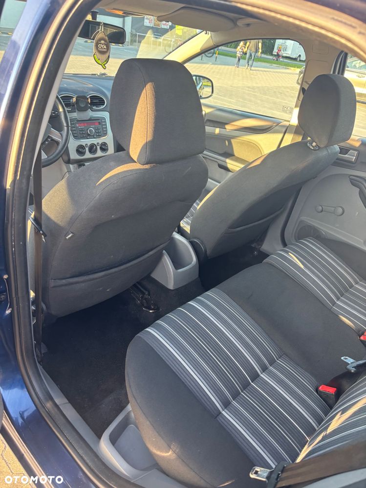 Ford Focus - 8