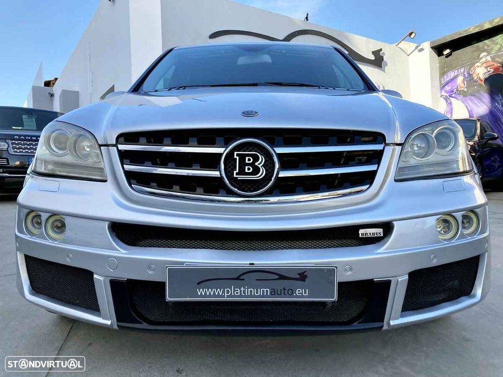 Mercedes-Benz ML 63 AMG - 55