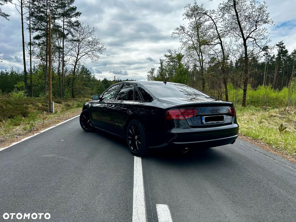 Audi A8 - 2