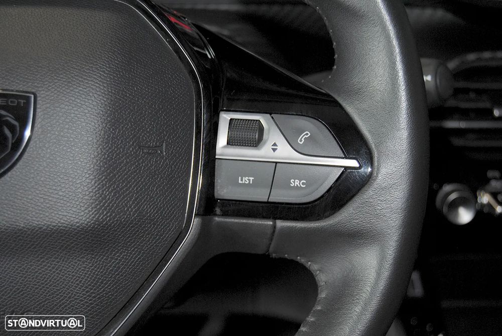Peugeot 208 1.2 PureTech Active Pack - 19