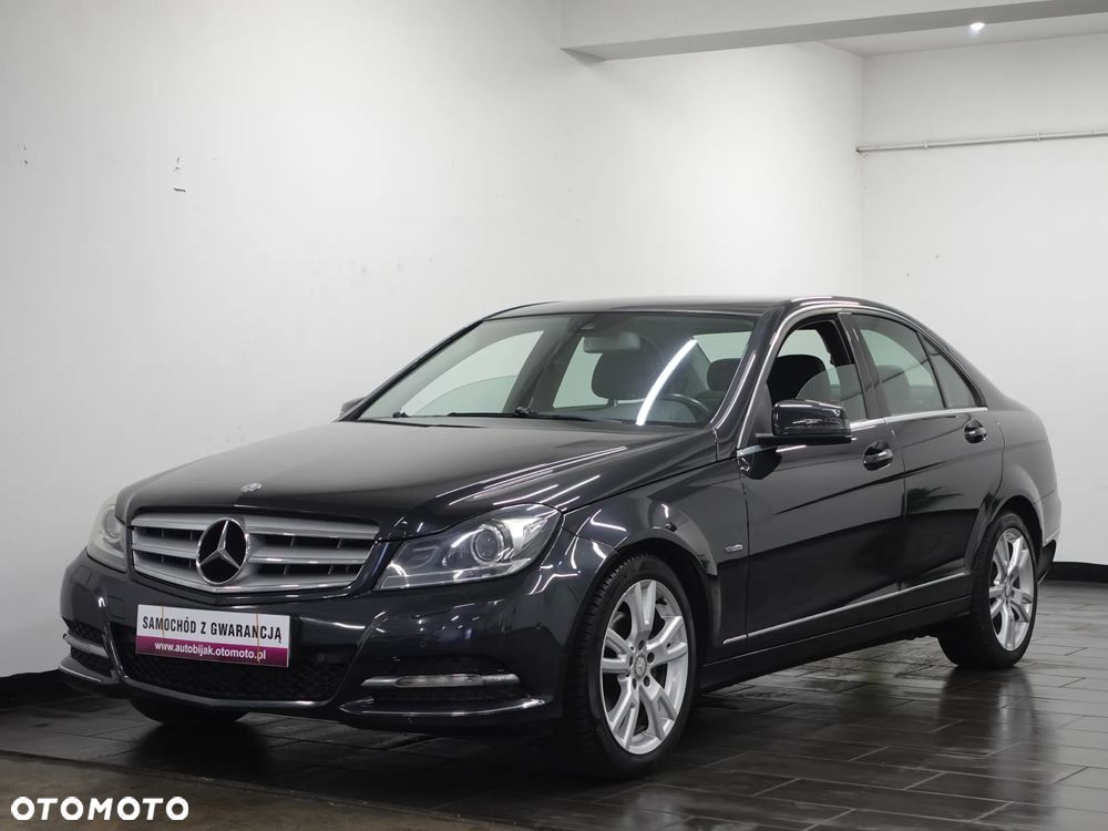 Mercedes-Benz Klasa C 200 (BlueEFFICIENCY) 7G-TRONIC Avantgarde - 3