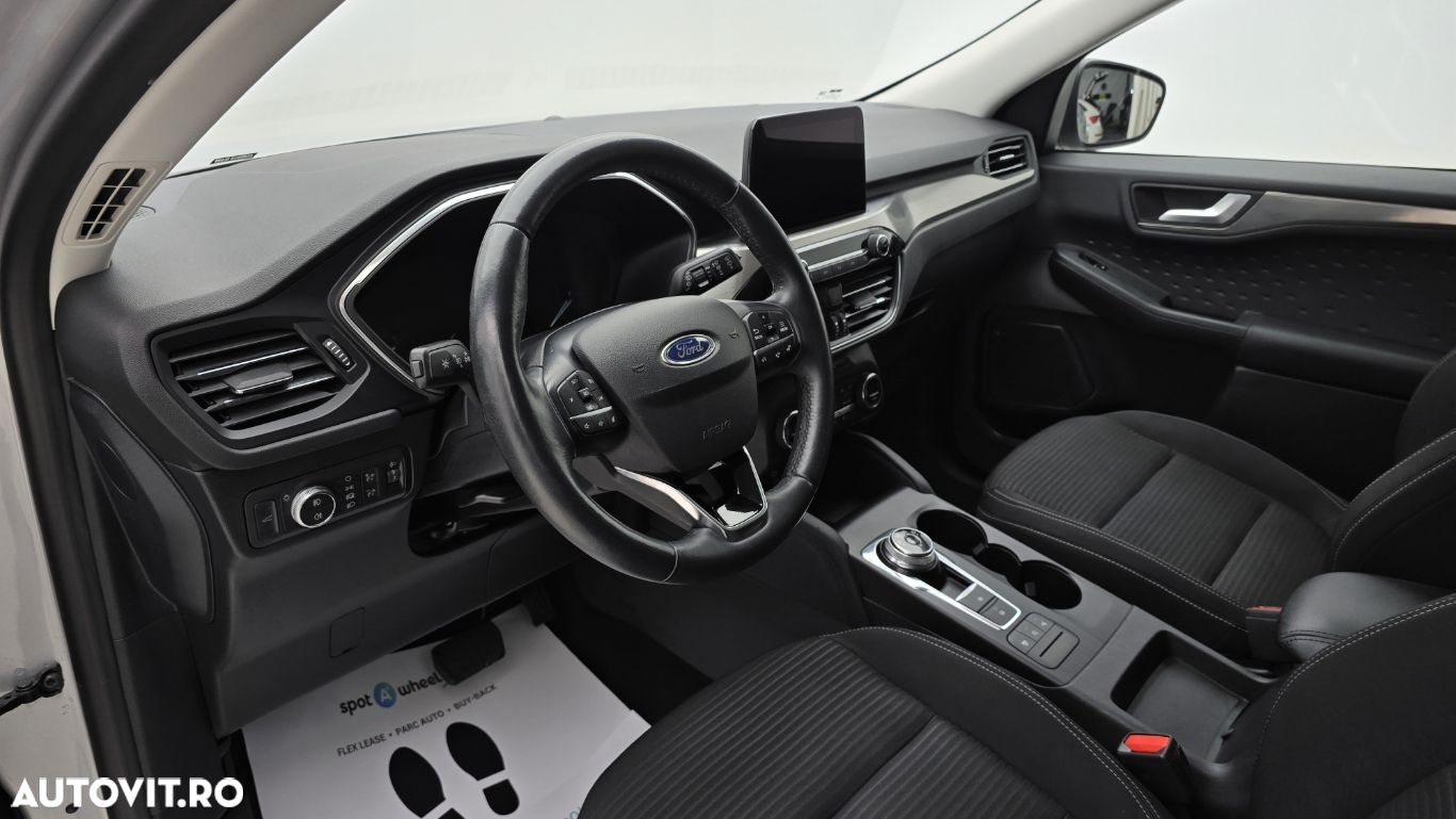 Ford Kuga - 13
