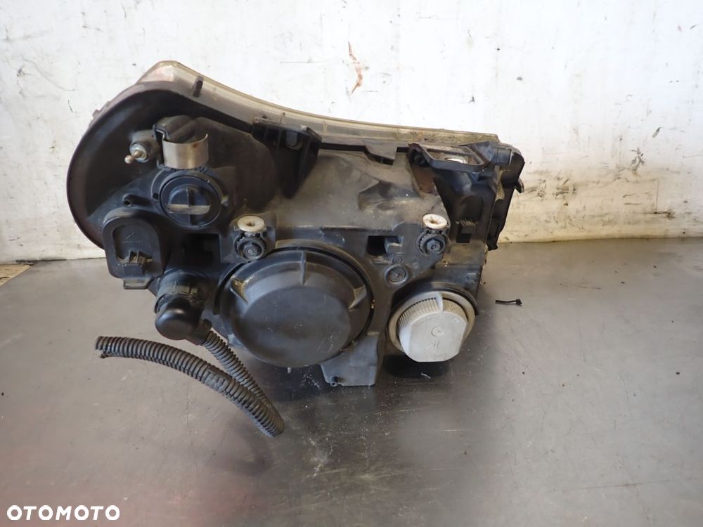 LAMPA LEWA PRZEDNIA FIAT DUCATO 2.2 - 2