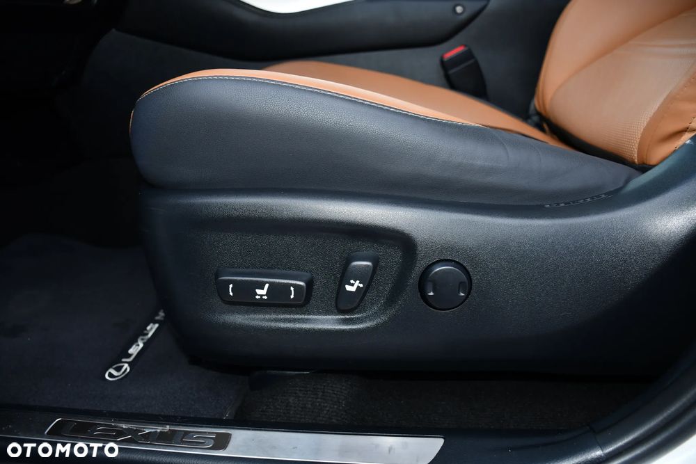 Lexus NX 300 AWD Executive Line - 30