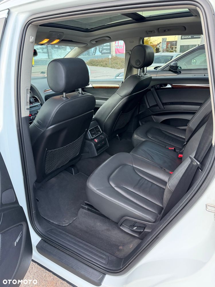 Audi Q7 - 12