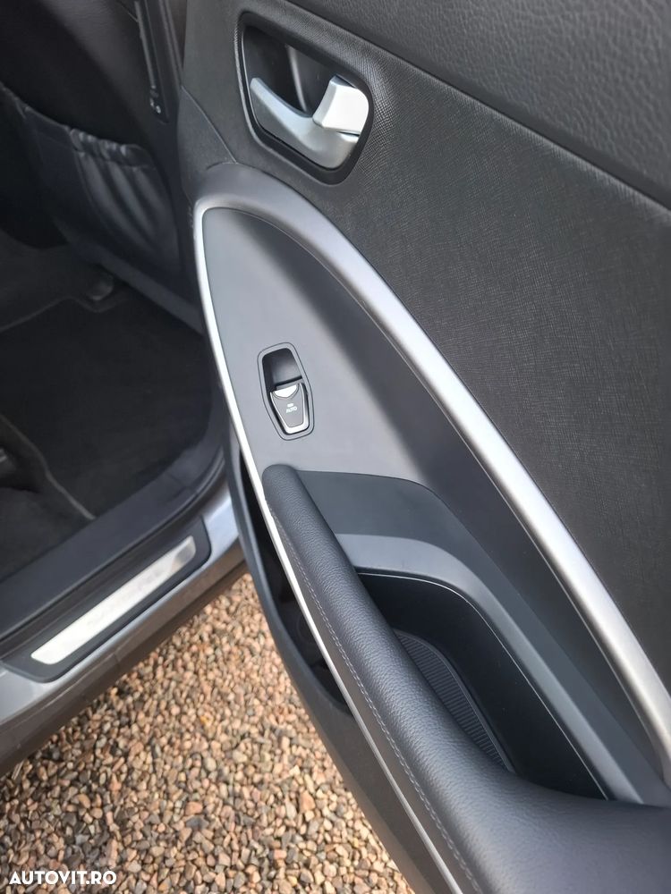 Hyundai Santa Fe 2.0 CRDI 2WD Premium - 22