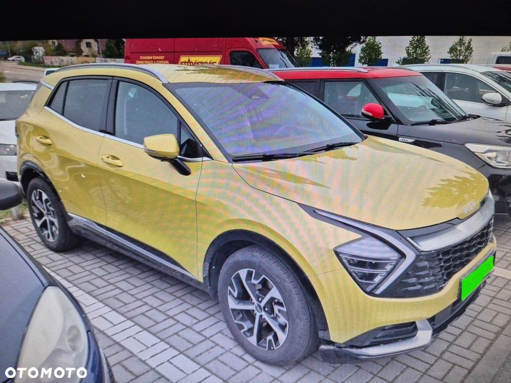 Kia Sportage 1.6 T-GDI MHEV Business Line 4WD DCT - 17