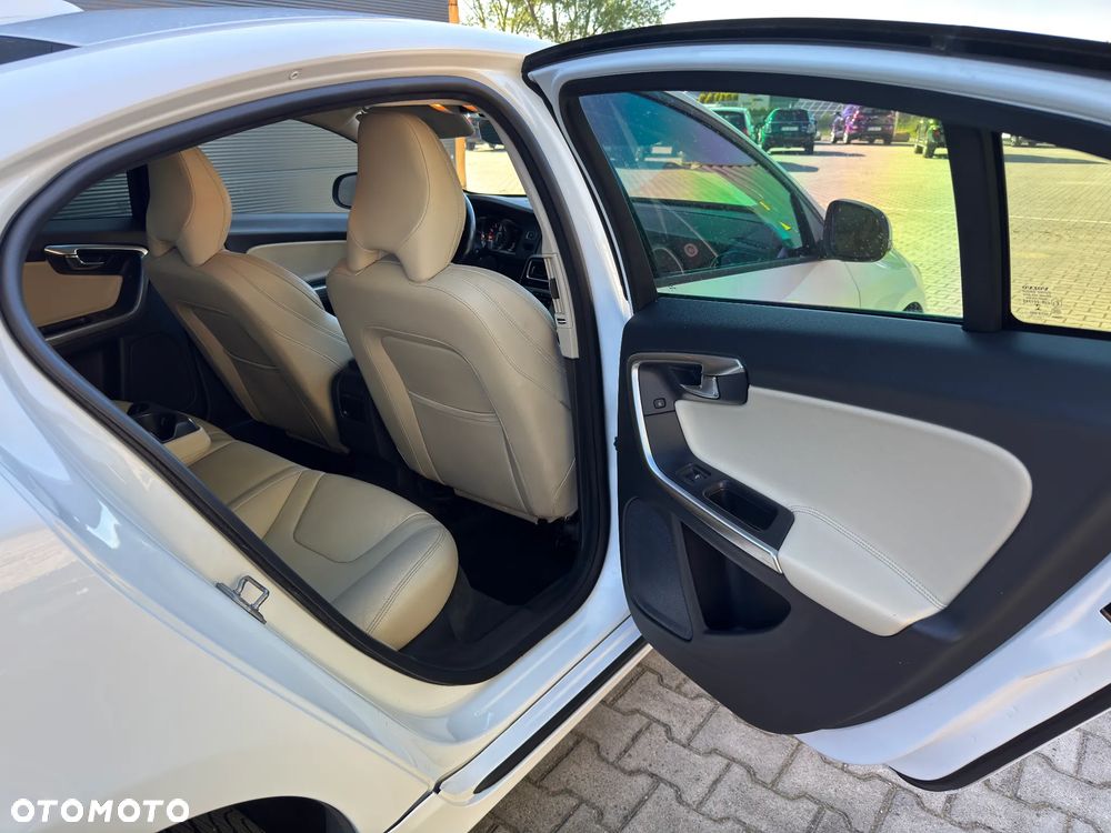 Volvo S60 T5 Drive-E Summum - 21