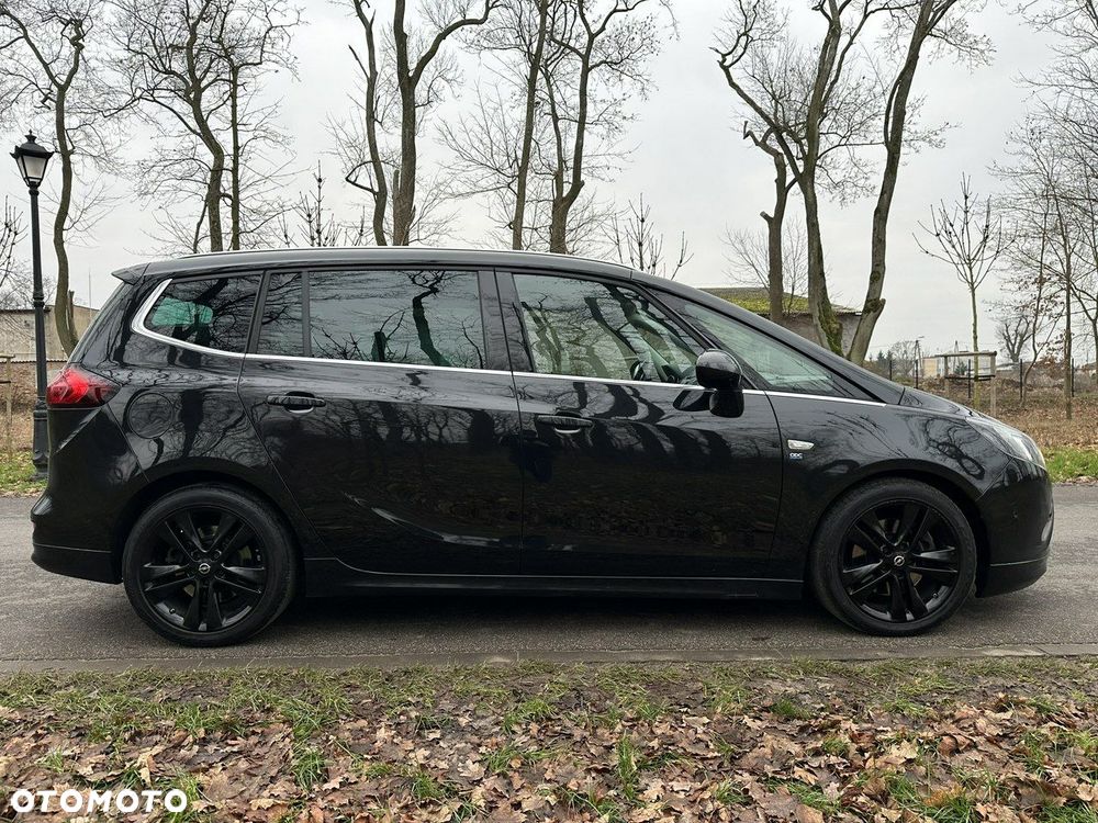 Opel Zafira - 12