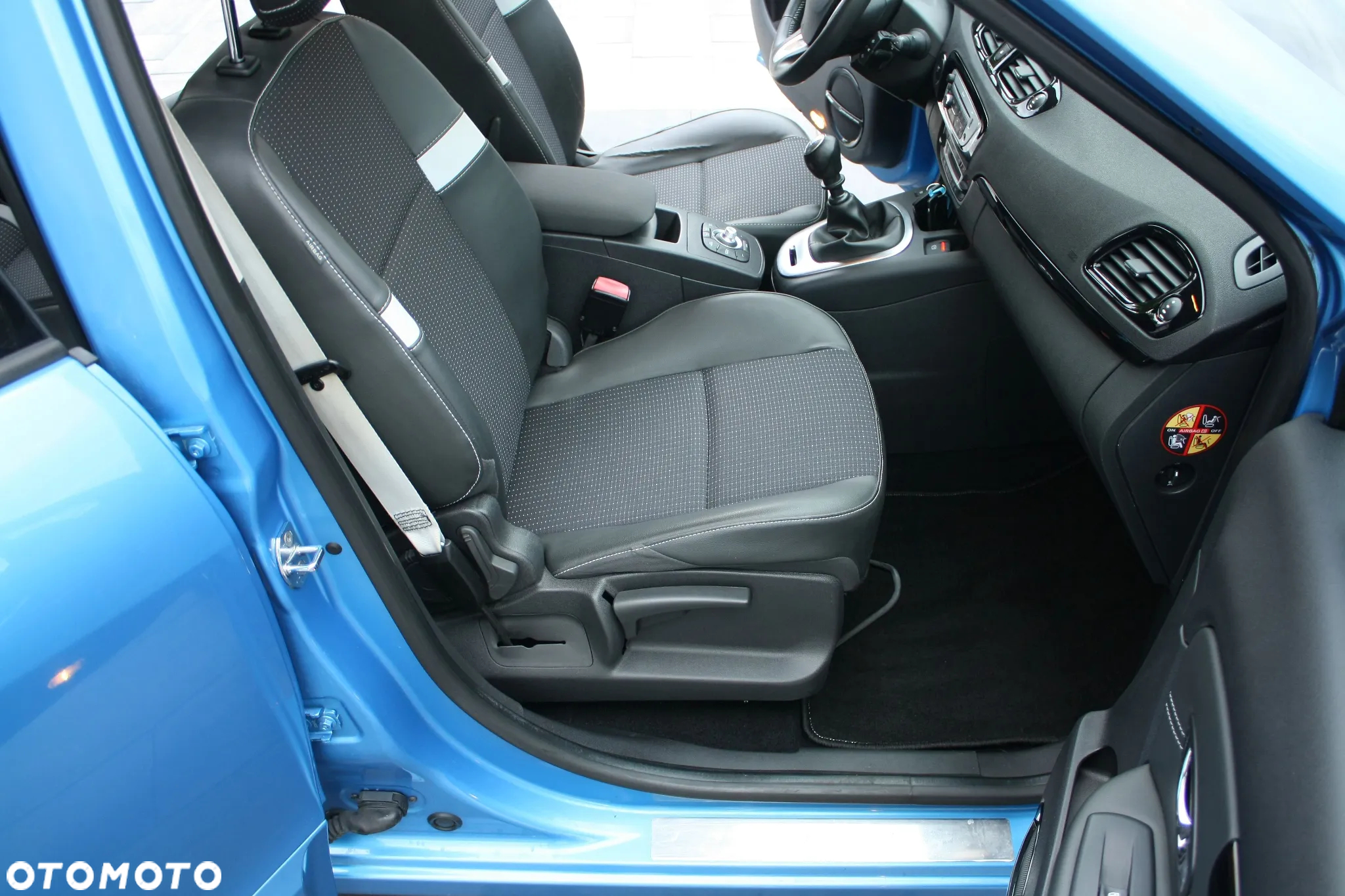 Renault Scenic ENERGY dCi 130 S&S Bose Edition - 20