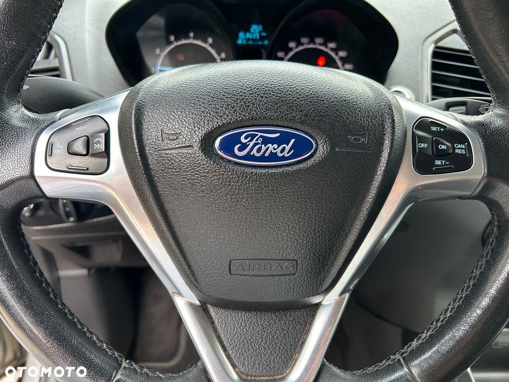 Ford EcoSport - 15