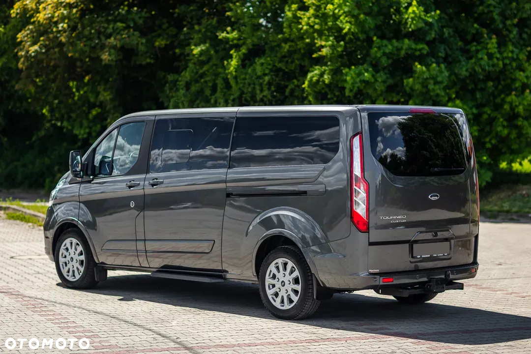 Ford Tourneo Custom 320 L2H1 VA Autm Titanium - 15