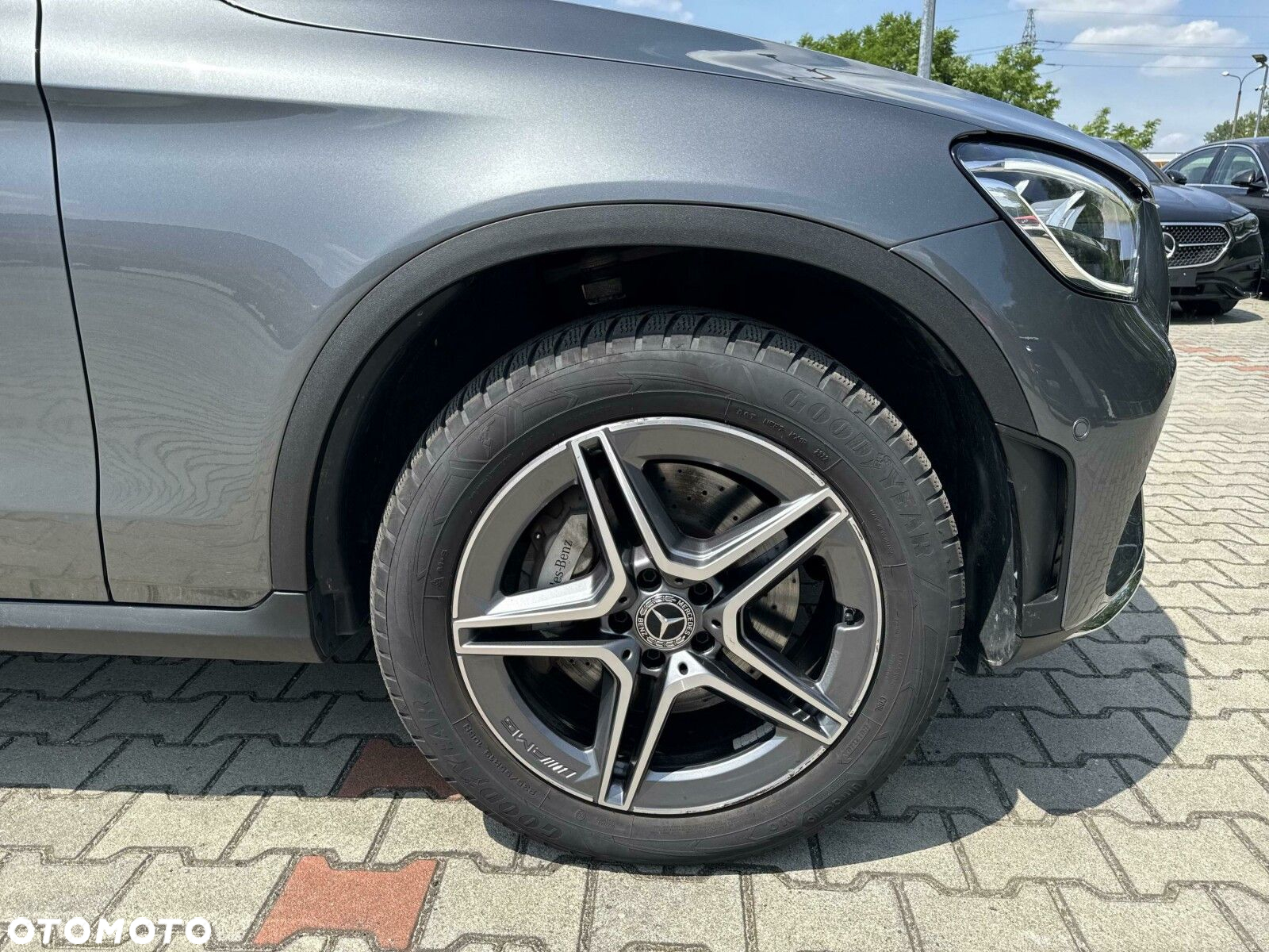 Mercedes-Benz GLC - 9