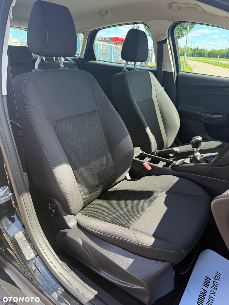 Ford Focus 1.6 TDCi Trend - 12