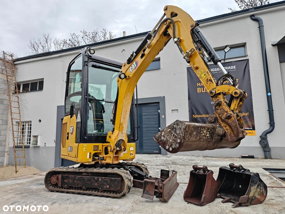 Caterpillar 301.6 - 6