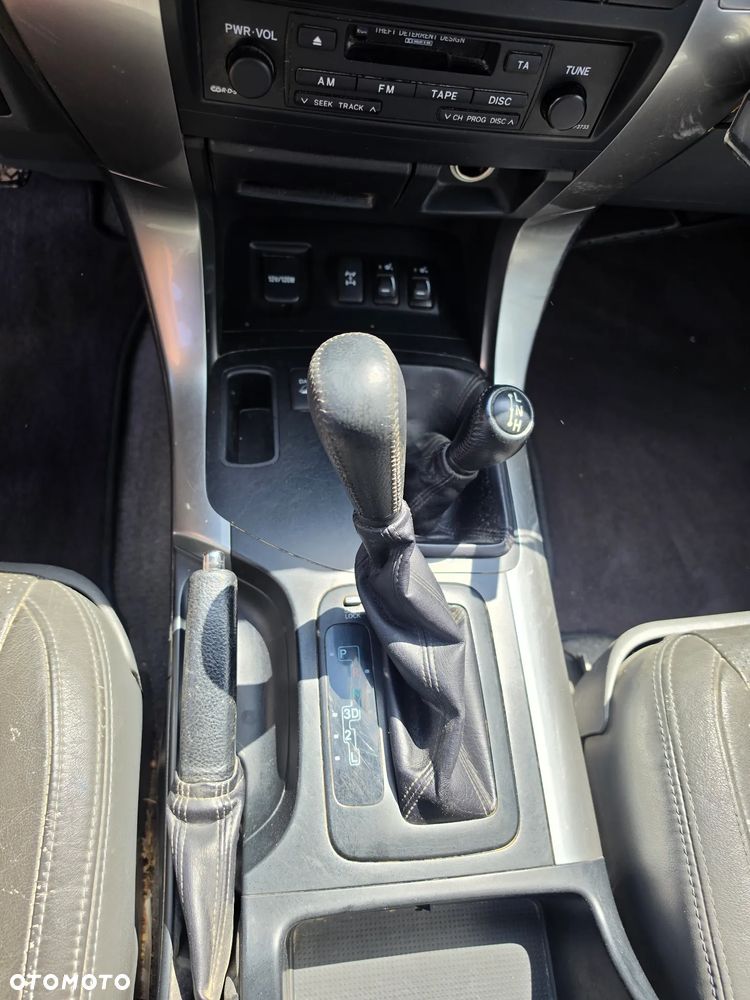 Toyota Land Cruiser 3.0 D Luna Voyage - 13