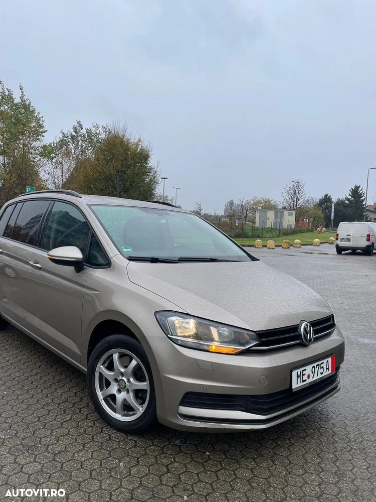 Volkswagen Touran - 2