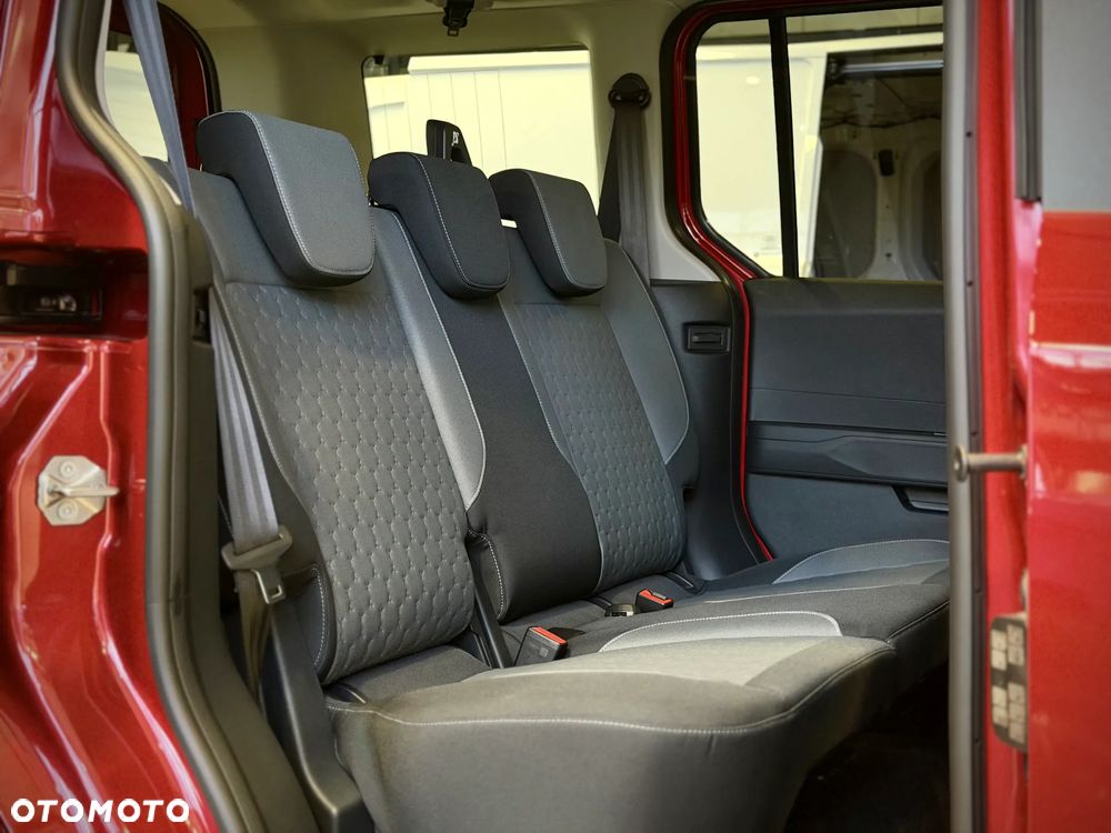 Ford Tourneo Courier 1.0 EcoBoost Titanium - 27