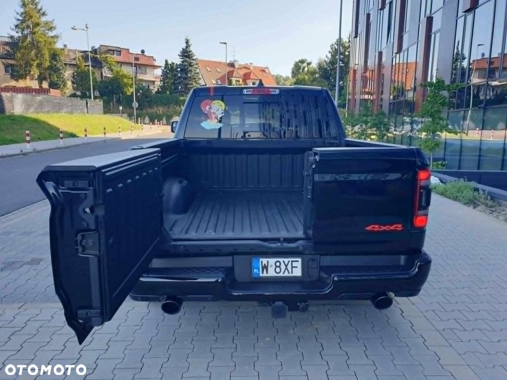 Dodge RAM 5.7 4x4 - 3