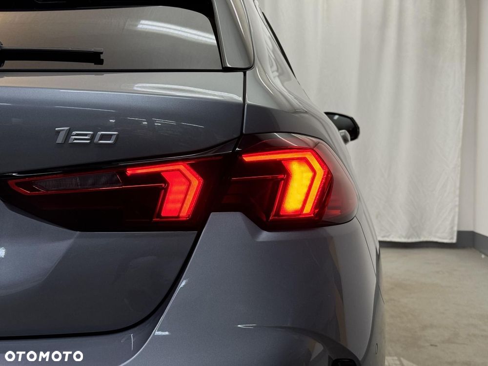 BMW Seria 1 - 13