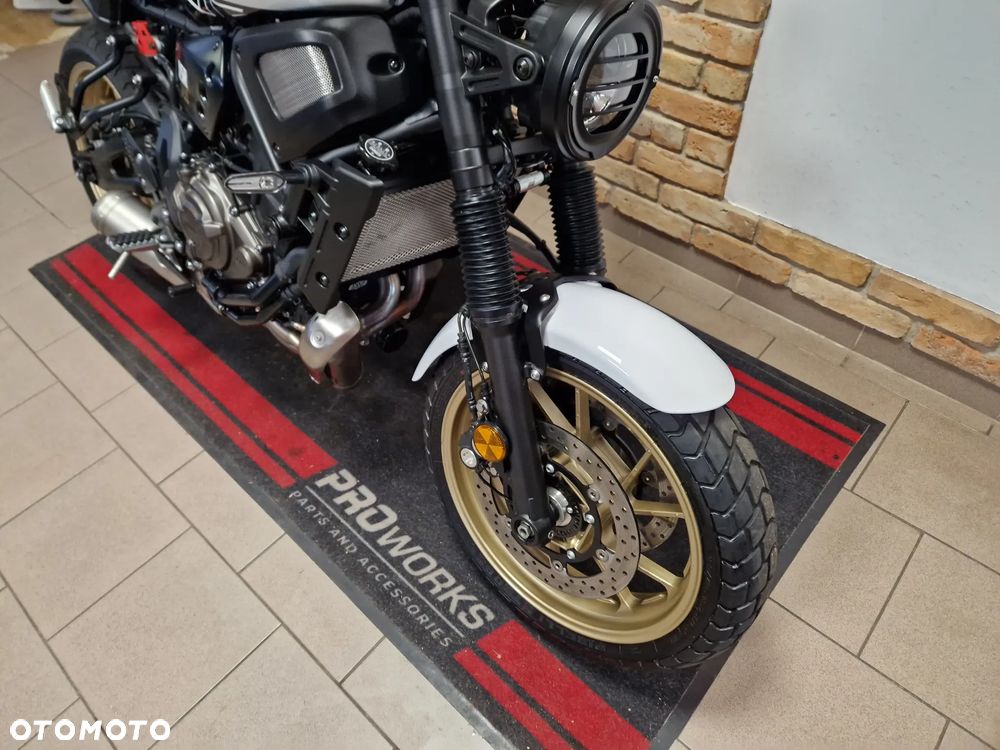 Yamaha XSR - 29