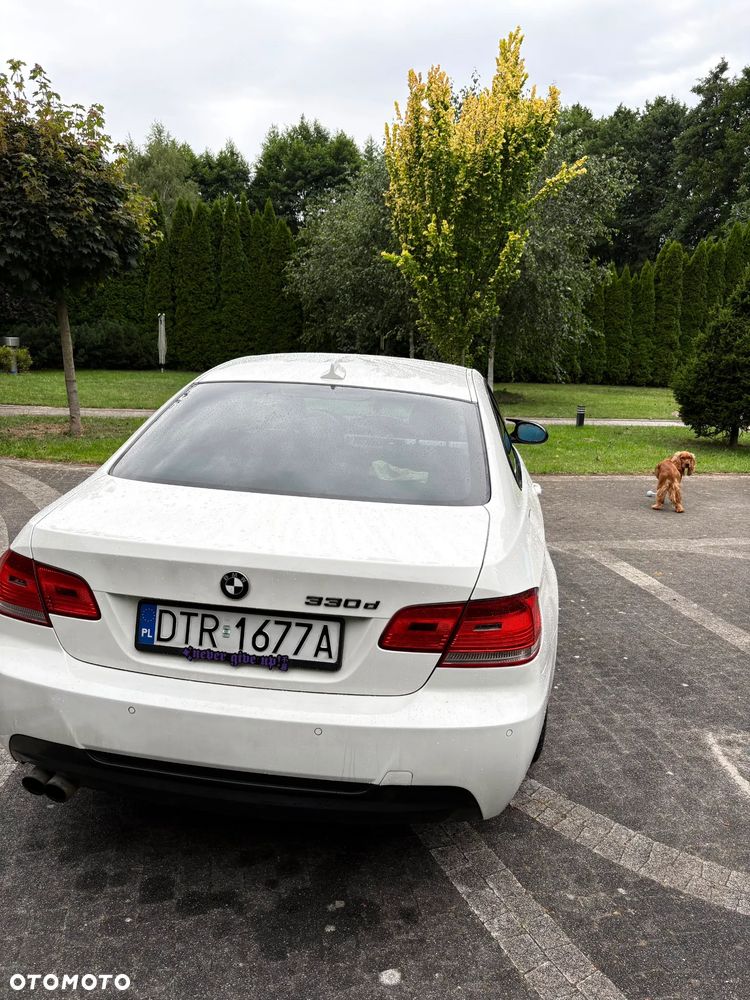 BMW Seria 3 330d xDrive - 15