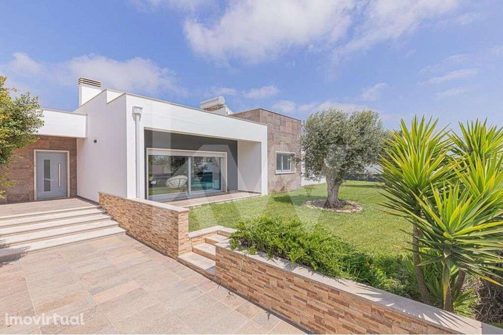 Moradia T4 Térrea Arq. Moderna - Lote 3960m2 I Atouguia da Baleia - Pe - Grande imagem: 2/60