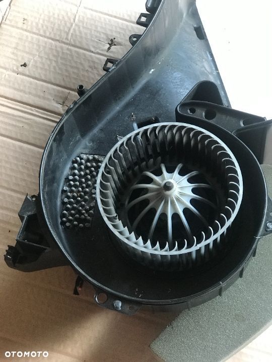 WENTYLATOR DMUCHAWY AUDI A4 B8 8K0820521 - 2