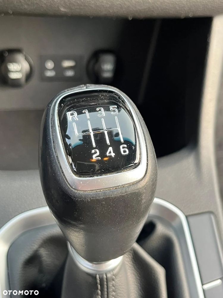 Hyundai i30 1.6 D Classic + - 17